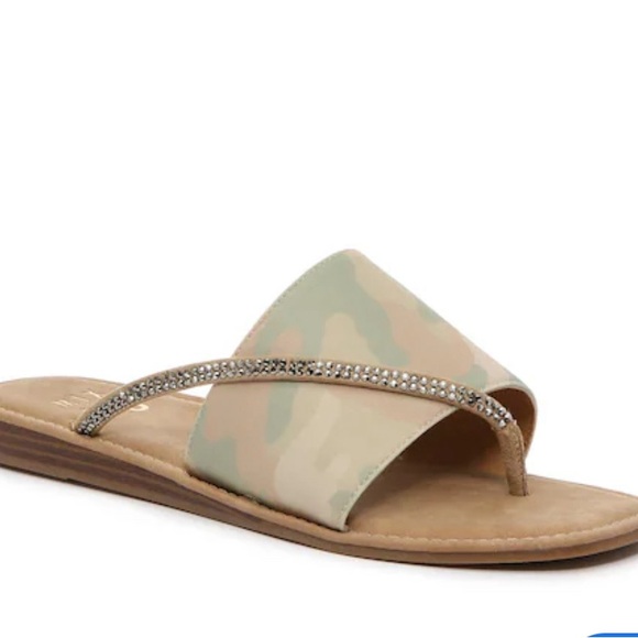 Mix No. 6 Shoes - NWOT Mix No. 6 Camo Sandals. Sz 8.